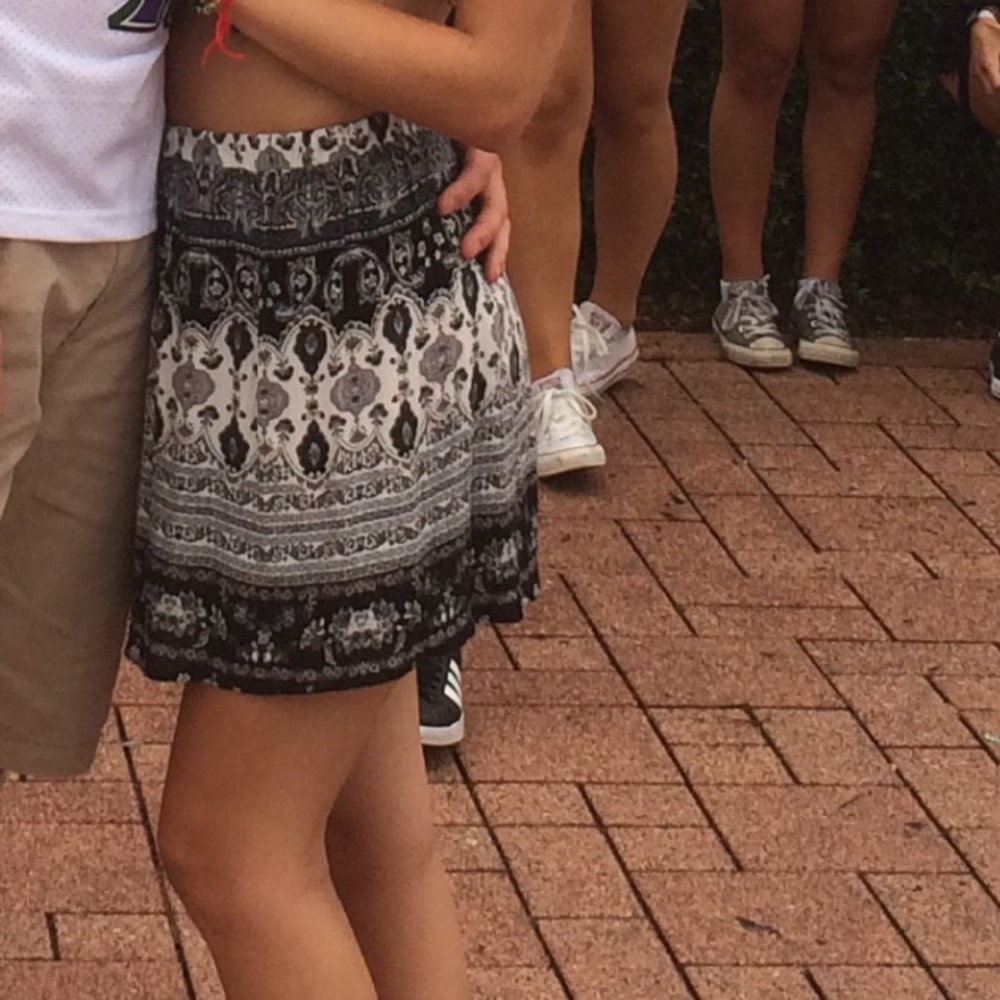 LA Hearts Boho patterned flowy skirt